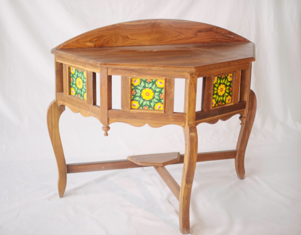 Mesa consola Kavita