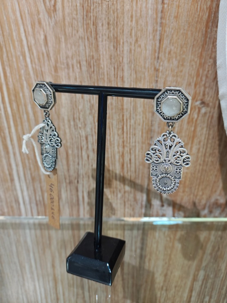 Pendientes Mira
