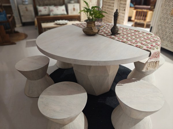 Set de mesa y sillas Hyderabad: imagen 4