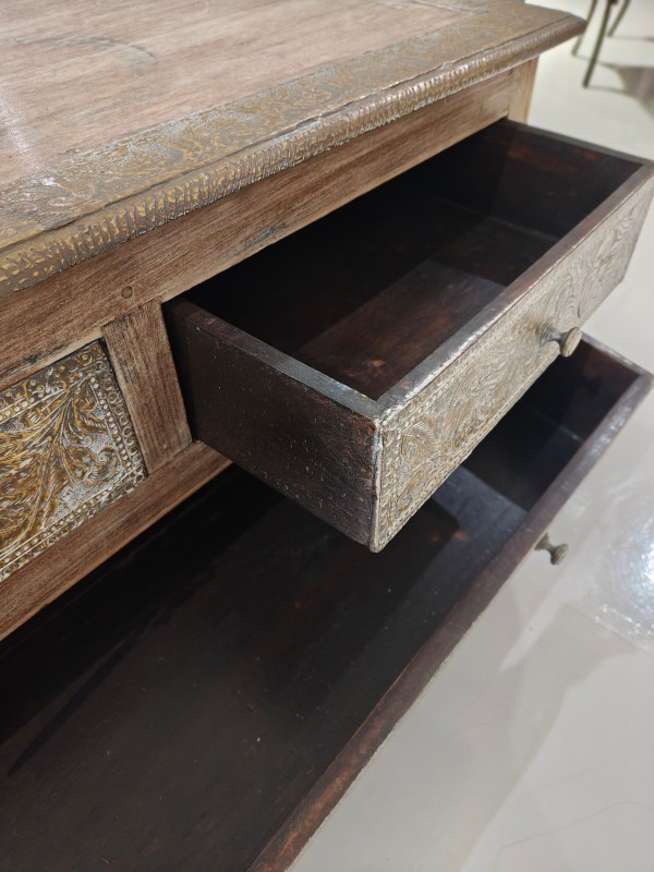 Mesa consola Ami: imagen 4