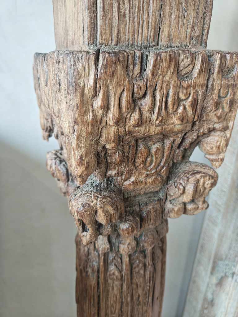 Columna Kalash